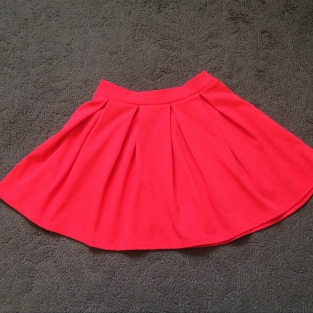 NWOT Coral American Eagle Pleated Skater Mini Skirt, Size XS